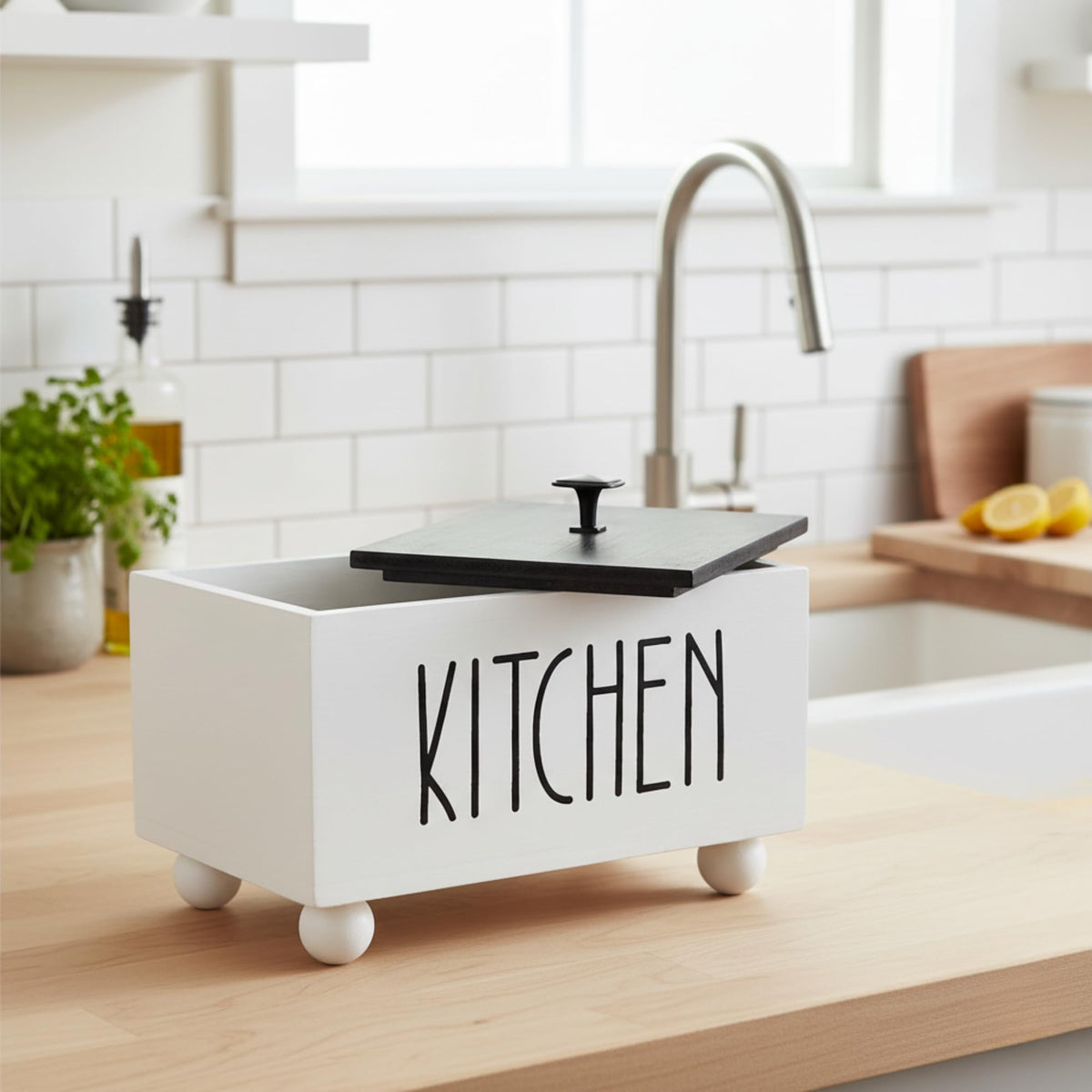 Solid Wood Kitchen Storage Bin with Lid Y403